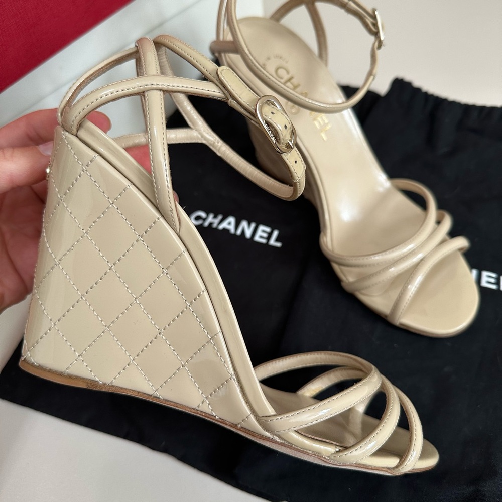 Chanel Patent Beige Wedge Sandals SIZE 38,5